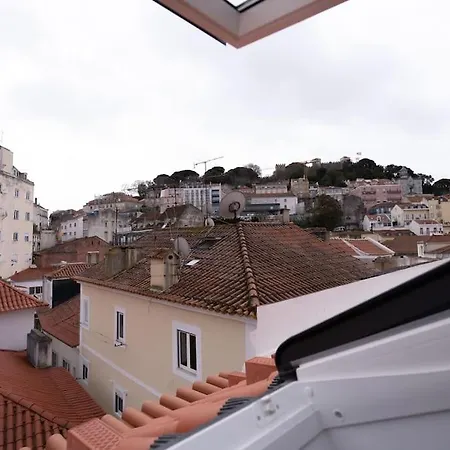 Cozy Bohemian Duplex-lemon Lisboa