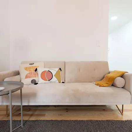 Cozy Bohemian Duplex-lemon Lissabon