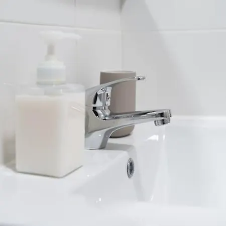 Cozy Bohemian Duplex-lemon Апартаменты Лиссабон