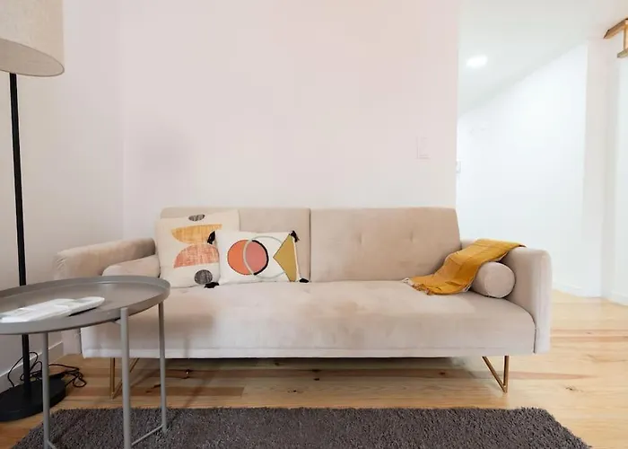 Cozy Bohemian Duplex-lemon Lisboa